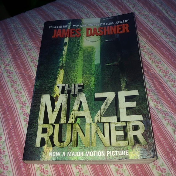 The Maze Runner Book by James Dashner - Picture 8 of 8